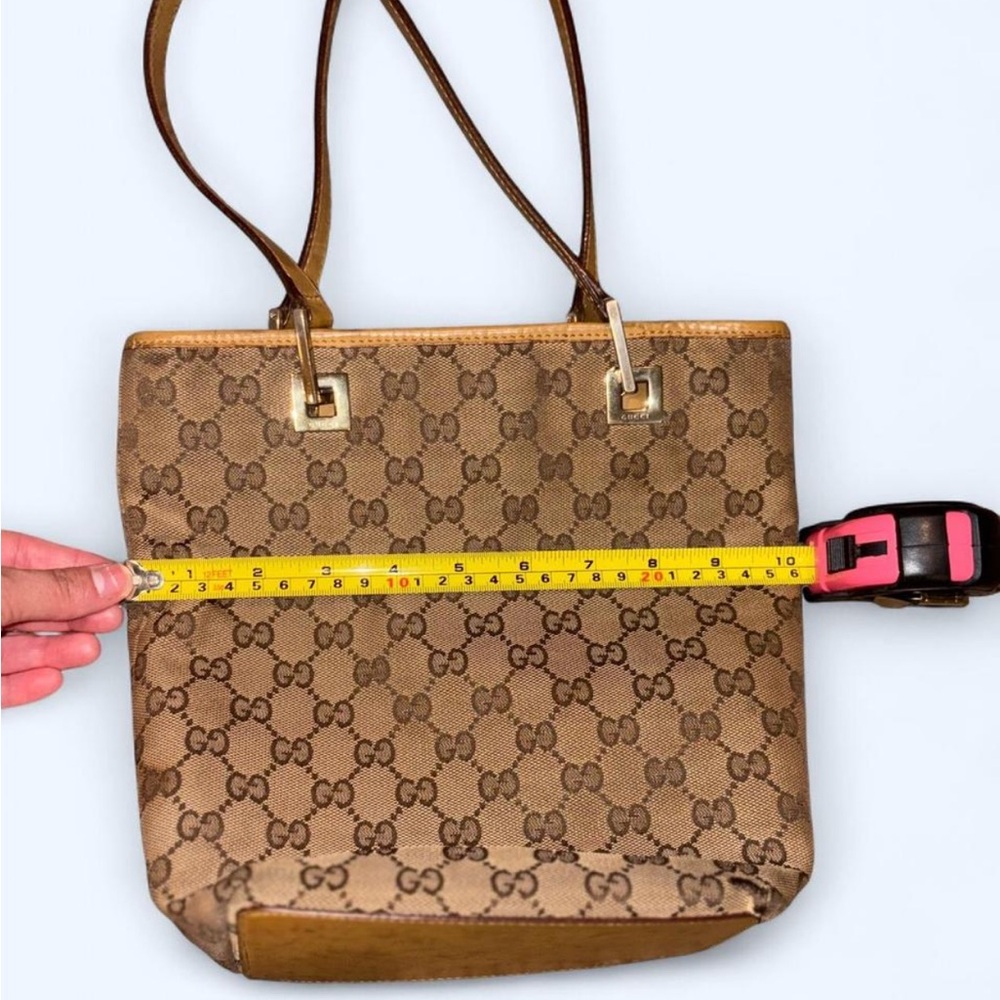 Gucci Tan Structured Tote with Monogram Design - Picture 5 of 8